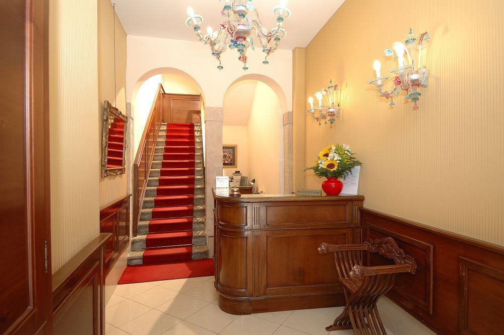 Hotel Hesperia Velence Kültér fotó