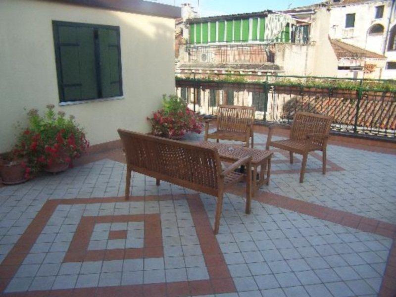 Hotel Hesperia Velence Kültér fotó