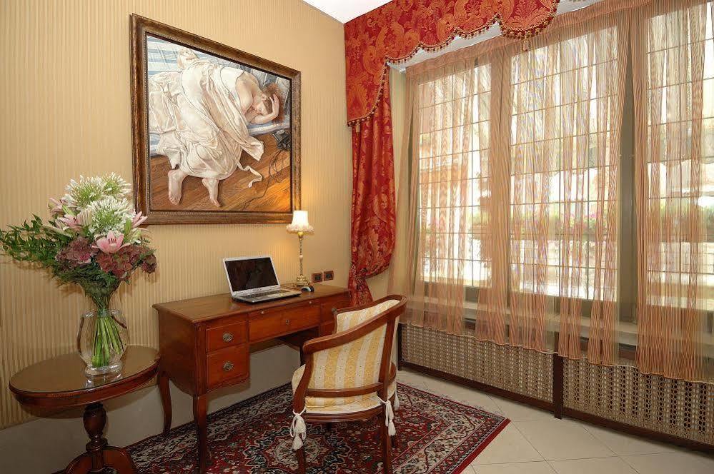 Hotel Hesperia Velence Kültér fotó